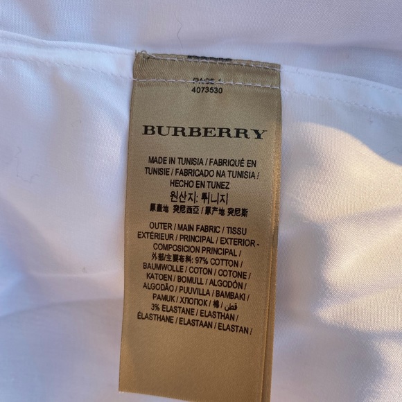 NWT Burberry Crisp White Button down Shirt! Size small - Picture 15 of 16